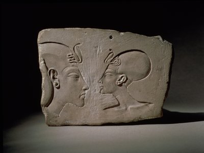 De Wilbour Plaquette, uit modern Amarna, Nieuwe Rijk (kalksteen) door Egyptian 18th Dynasty