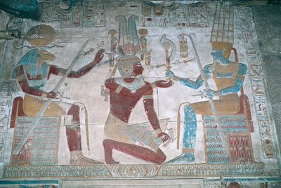 Egypte, Abydos, Tempel van farao Seti I, Osiris kapel, geschilderd reliëf door Egyptian 19th Dynasty
