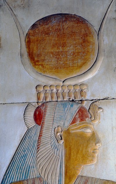 Profiel van Isis, Tempel van Seti I, Abydos door Egyptian 19th Dynasty