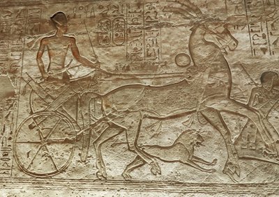 Ramses II op zijn wagen, grote tempel van Abu Simbel (reliëf) door Egyptian 19th Dynasty