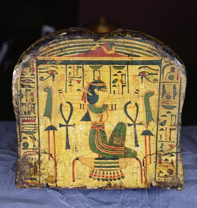 Detail van het voeteneinde van de buitenste kistbasis van de mummie van Nesyamun, mogelijk gevonden in Deir El-Bahri, Nieuwe Koninkrijk, ca. 1100 v.Chr. door Egyptian 20th Dynasty