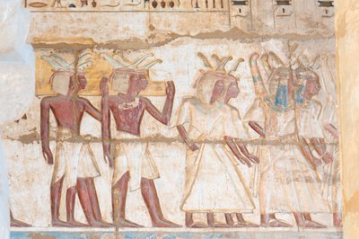 Geschilderd reliëfbeeld op het gewelf door Egyptian 20th Dynasty