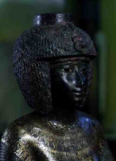 Standbeeld van de Goddelijke Aanbidster Karomama, Derde Tussenperiode door Egyptian 22nd Dynasty
