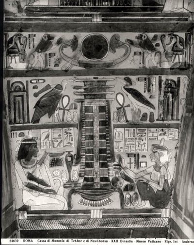 Twee overleden figuren geschilderd op de zijkant van het vat van de mummies van Tet-Hov en Nes-Chonsu (sarcophagus) door Egyptian 22nd Dynasty