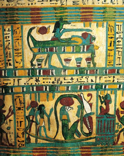 Gepleisterd en beschilderd hout met afbeelding van god Anubi die de mummie van de overledene en de zonneboot met god Ra beschermt, van Sarcofaag van Usai, Thebe door Egyptian 26th Dynasty