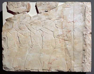 Reliëf uit het graf van Nes-Peka-Shuty, Deir El-Bahri, Thebe, (detail) Saïtische Periode, c.656-610 v.Chr. door Egyptian 26th Dynasty