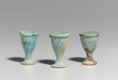 Drie bekers, 664-30 v.Chr., Late - Ptolemaeïsche Periode door Egyptian 26th Dynasty