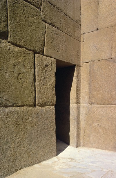 Granieten muur van de Vallei Tempel van Khafre, Oude Koninkrijk door Egyptian 4th Dynasty