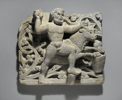 Heracles die Acheloos smeedt in de vorm van een stier, uit Oxyrhynchus, c.300-500 (kalksteen) door Egyptian School