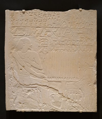 Reliëf van het graf van Khnumti, ca. 2345-2184 v.Chr. (witte kalksteen) door Egyptian School