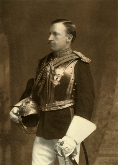 Brigadier-Generaal De Graaf van Erroll door Elliott and Fry