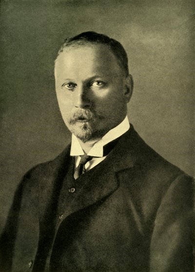 Luitenant-generaal De Eerwaarde J. C. Smuts, ca. 1916-1920 door Elliott and Fry