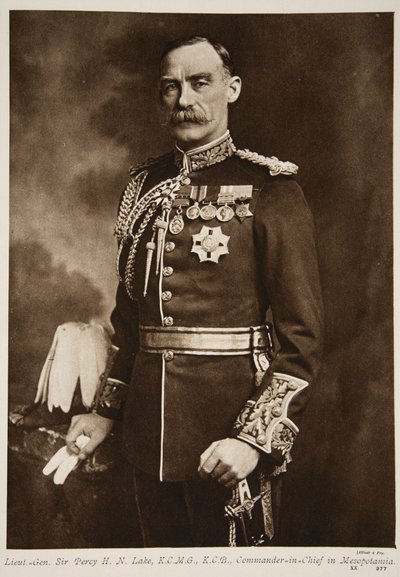 Luitenant-Generaal Sir Percy H. N. Lake, 1914-19 door Elliott und Fry Studio