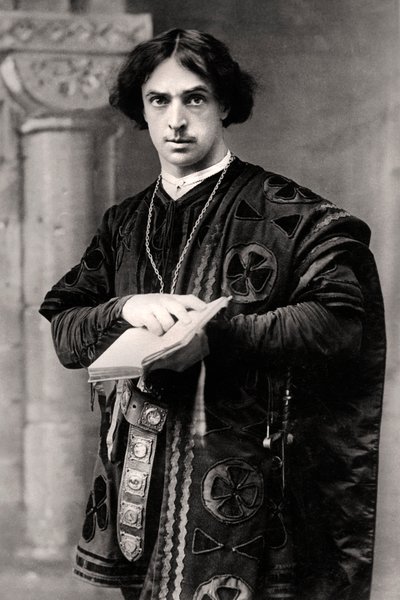 John Martin Harvey 1863-1944, Engelse acteur, 1907 door Ellis and Walery