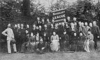William Morris en de Hammersmith Socialistische Liga, ca. 1885 door Emery Walker