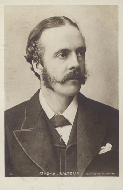 Arthur Balfour door English Photographer