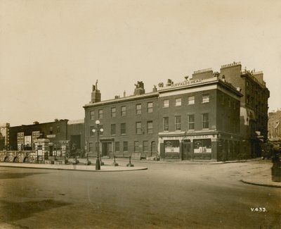 Baker Street Railway Station; gefotografeerd op 27 maart 1915 door English Photographer