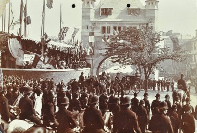 Blackwall Tunnel: praal als de Prins van Wales, later Koning Edward VII, en Prinses Alexandra de ceremoniële opening van de tunnel bijwonen, 1897 door English Photographer
