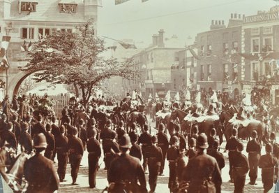 Blackwall Tunnel: praal als de Prins van Wales, later Koning Edward VII, en Prinses Alexandra de ceremoniële opening van de tunnel bijwonen, 1897 door English Photographer