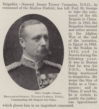 Brigadegeneraal Turner Cummins, DSO, bevelhebber van de 4e Brigade voor China door English Photographer