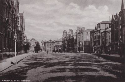 Broad Street, Oxford door English Photographer