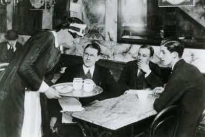 Tuinfeest in Buckingham Palace, 1911 door English Photographer