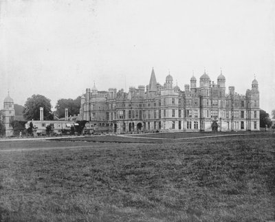 Burghley House (zw/w foto) door English Photographer