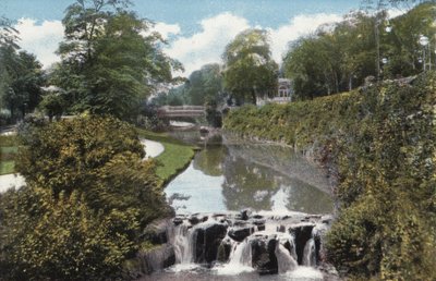 Buxton, De Tuinen en Waterval door English Photographer