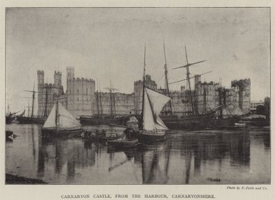 Kasteel Carnarvon, vanaf de haven, Carnarvonshire door English Photographer