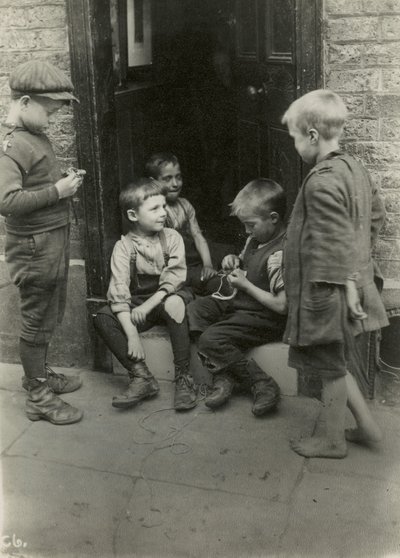 Kinderarmoede, Londen door English Photographer