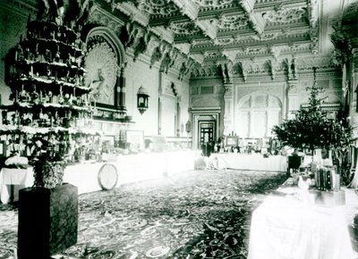 Kersttafels in de Durbar Room in Osborne House door English Photographer