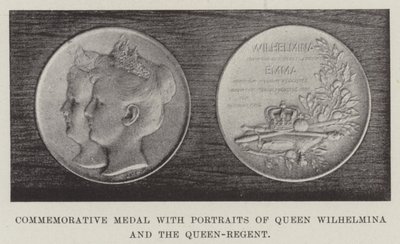 Herdenkingsmedaille met portretten van koningin Wilhelmina en de koningin-regentes door English Photographer