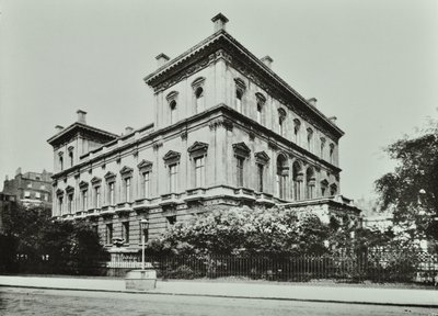 Dorchester House, Park Lane, Westminster, 1896 door English Photographer