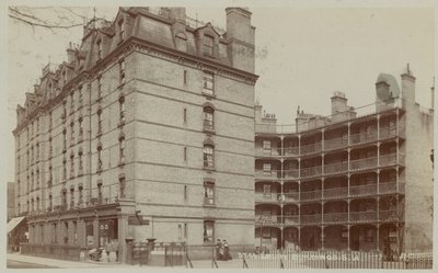 Ebury Buildings aan Pimlico Road door English Photographer