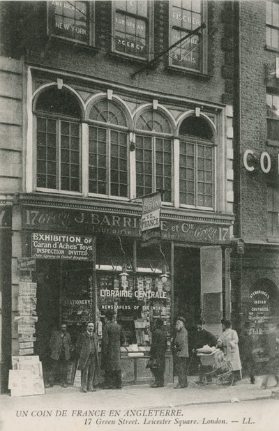 Franse Boekwinkel, 17 Green Street, Leicester Square, Londen door English Photographer