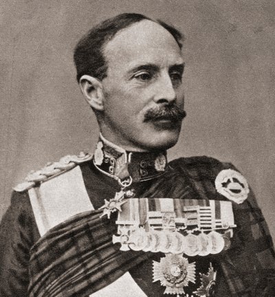 Generaal Sir Ian Standish Monteith Hamilton, uit The Illustrated War News, 1915 door English Photographer
