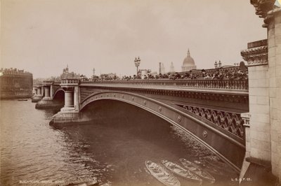Algemeen zicht op Blackfriars Bridge door English Photographer
