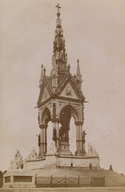 Algemeen uitzicht op het Albert Memorial door English Photographer