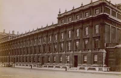 Algemeen uitzicht op het Ministerie van Binnenlandse Zaken in Whitehall door English Photographer
