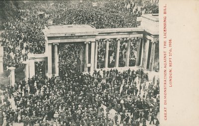 Grote Demonstratie tegen de Licensing Bill, Londen, 27 september 1908 door English Photographer