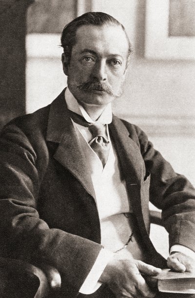 Harold Tennant, uit The Illustrated War News, 1915 door English Photographer