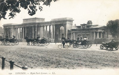 Hyde Park Corner door English Photographer