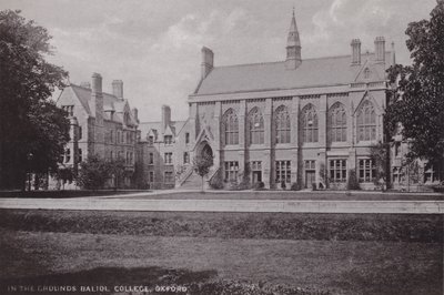 In de tuinen van Baliol College, Oxford door English Photographer