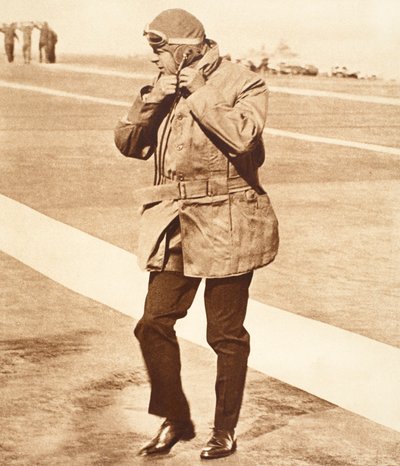 Koning Edward VIII landt in Weymouth na een vlucht van H.M.S. Courageous door English Photographer