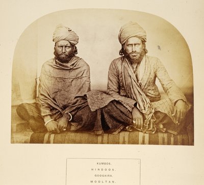 Kumbos, Hindoes, Googaira, Mooltan, uit Het Volk van India, door J. Forbes Watson, gepubliceerd 1868 door English Photographer