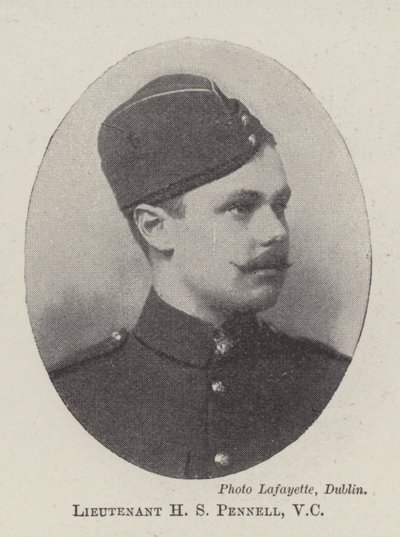 Luitenant H S Pennell, VC door English Photographer