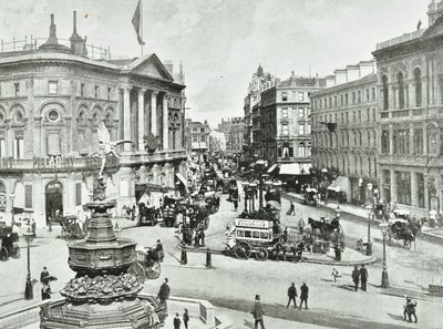 London Pavilion, Piccadilly Circus, Westminster: oostwaarts, 1896 door English Photographer