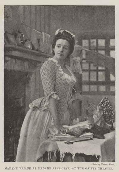 Madame Rejane als Madame Sans-Gene, in het Gaiety Theatre door English Photographer