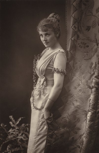 Mevrouw Adelaide Detchon door English Photographer