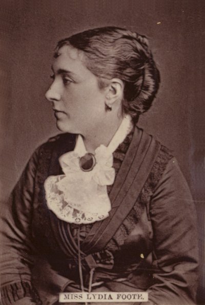Miss Lydia Foote door English Photographer